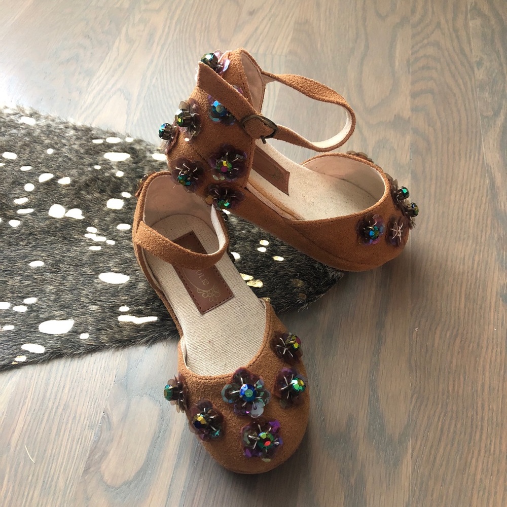 Size 9T Joyfolie Shoes